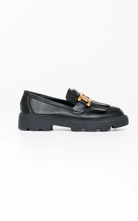 Loafers with gold-coated clasp 