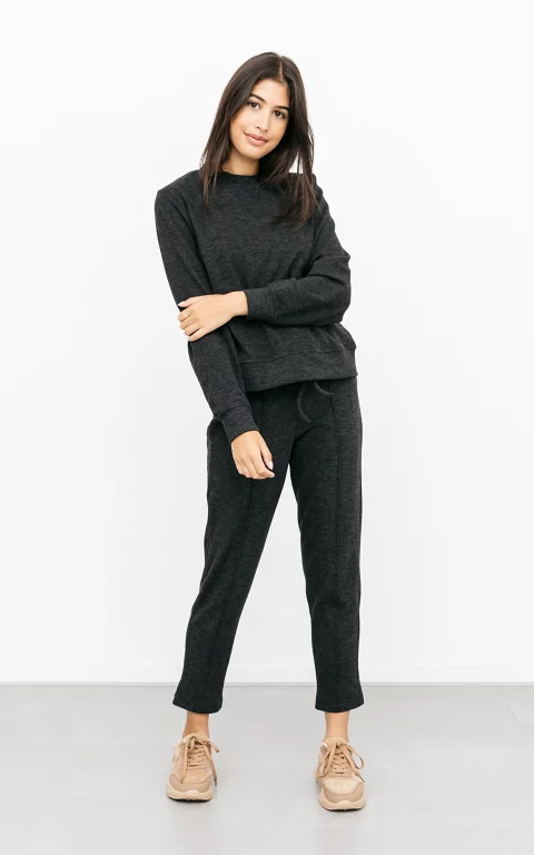 Comfy set with sweater and pants 