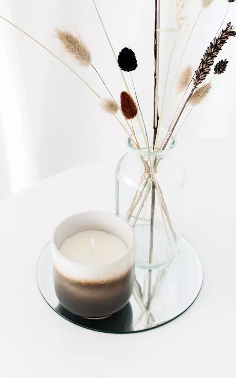 Candle in ceramic jar 