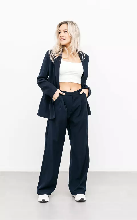 Wide leg pants with side pockets 