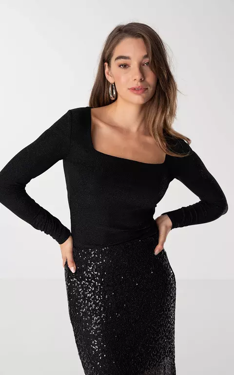 Top with squared neckline  black