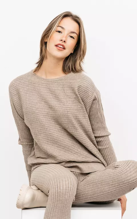Set met trui en broek taupe
