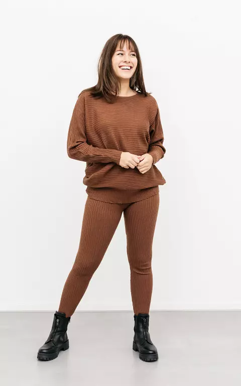 Set met trui en broek bruin