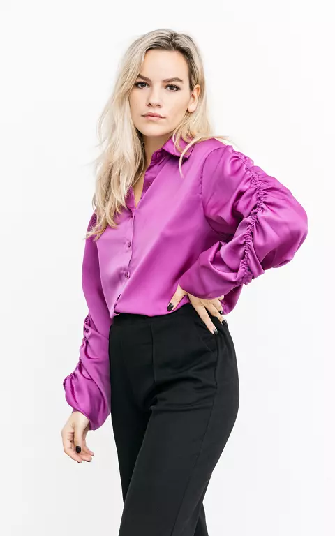 Silky blouse with ruffled sleeves purple