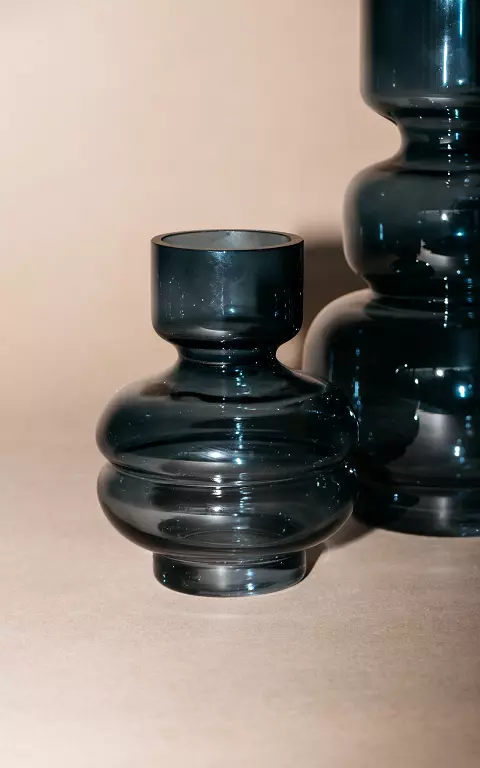 Kleine Vase aus buntem Glas 