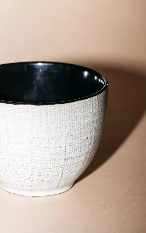 Handgemachte Schale aus Keramik grau schwarz