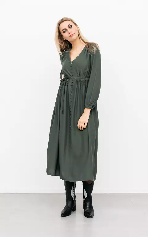 Langes Kleid mit Zierknöpfen dunkelgrün