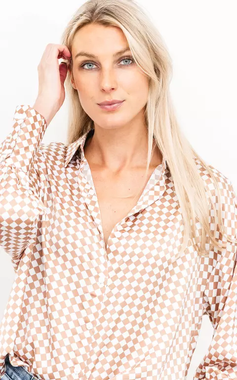 Satin-look blouse with checkered pattern 