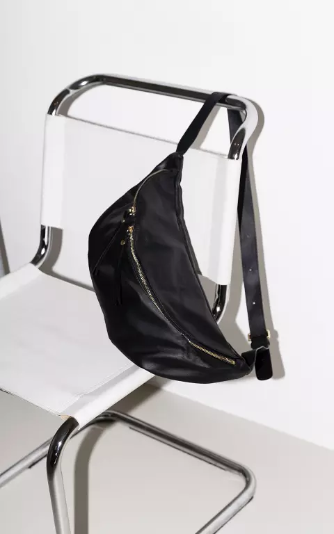 Leder tas met goudkleurige details zwart