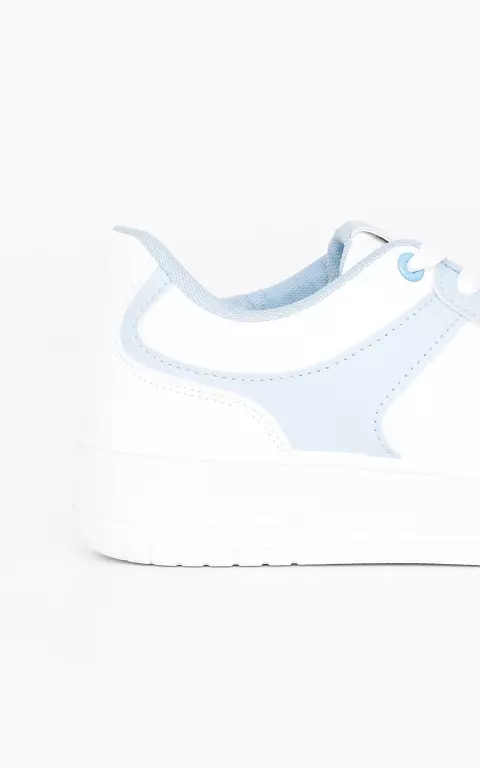 Leather-look sneakers white light blue