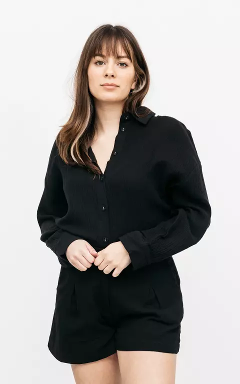 Cotton blouse with buttons black
