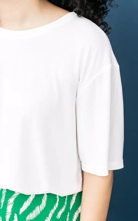 Shirt with round neck white