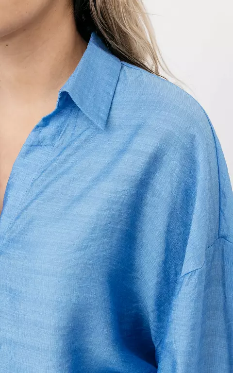Bluse mit V-Ausschnitt blau