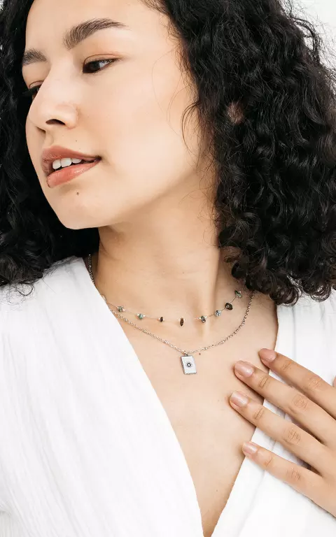 2-layer necklace with pendant 