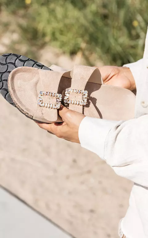 Sandals with rhinestones beige