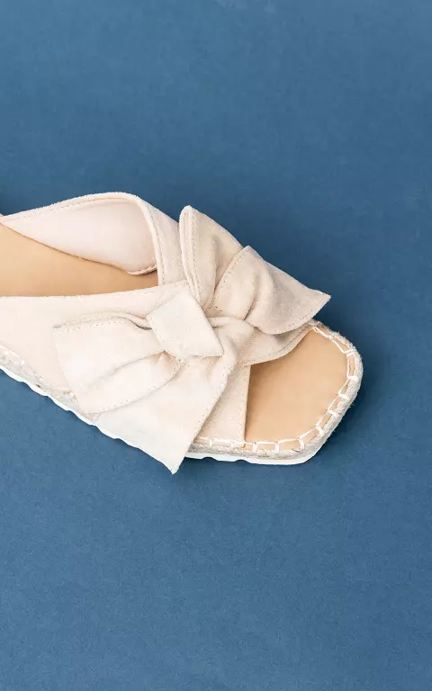 Slippers with bow beige