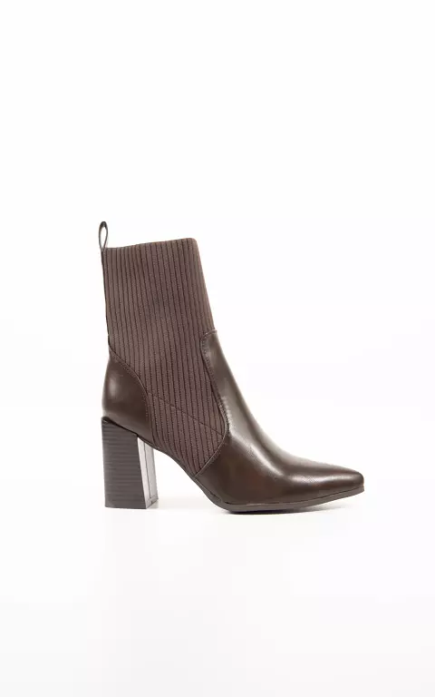 Boots with sock brown