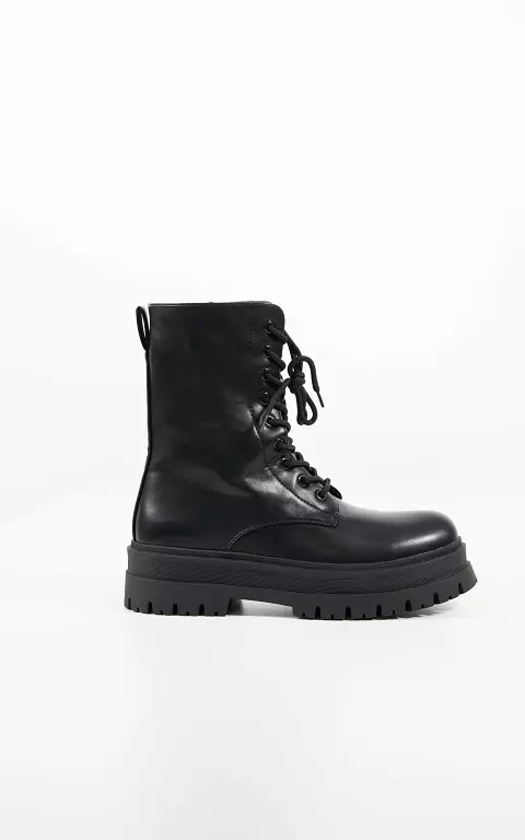 Leather look boots met veterdetail zwart