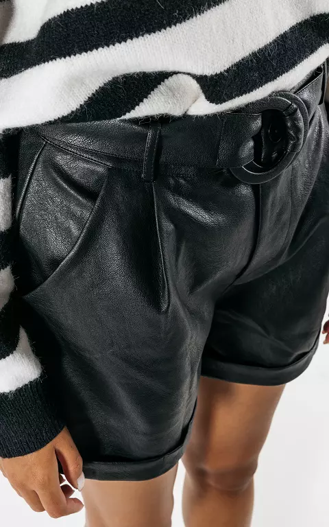 Leather look shorts with belt black