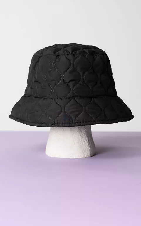 Gewatteerde bucket hat zwart