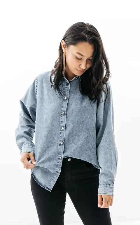 Denim blouse with buttons 