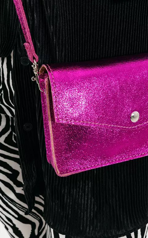 Metallic-look leather bag pink