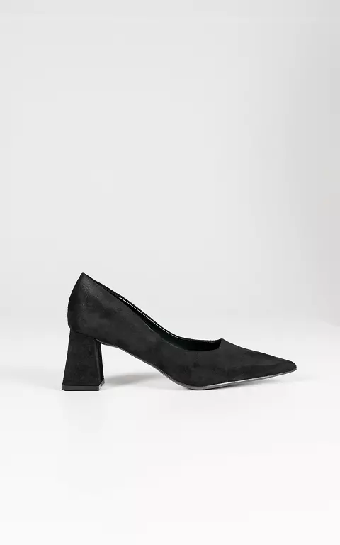 Suede-look heels with pointed noses black