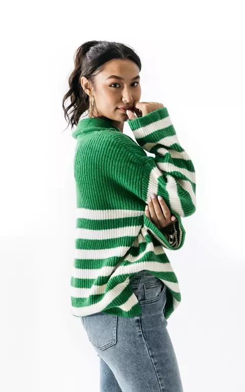 Oversized sweater with zip green white