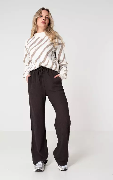 Wide leg pants with tie 