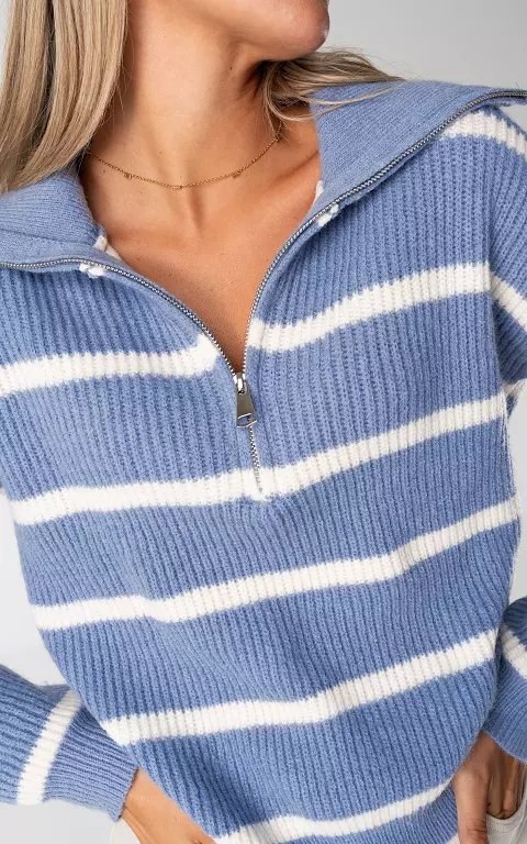Turtleneck sweater with half zip blue white