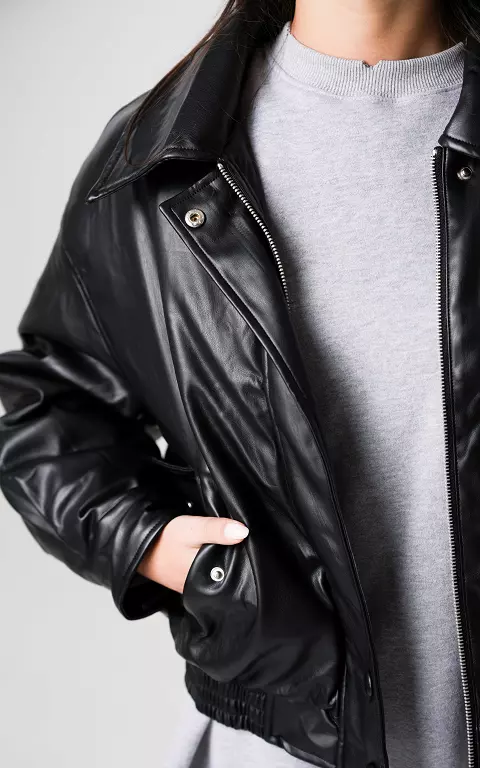 Leather-look jas met zakken zwart