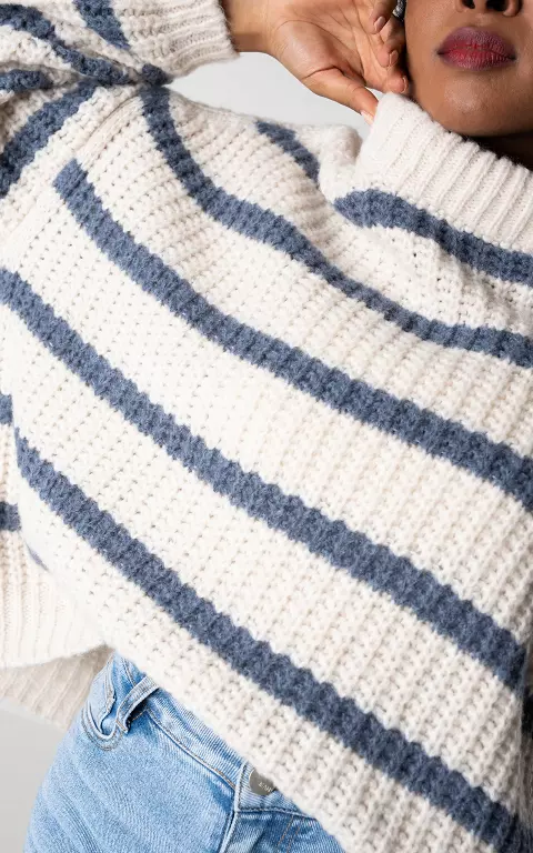 Oversized chunky knit sweater white blue