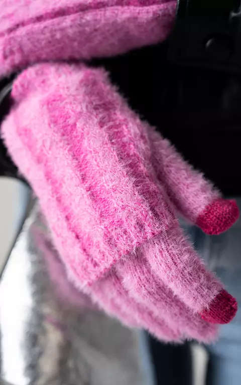 Gloves with touch-screen pointer finger pink