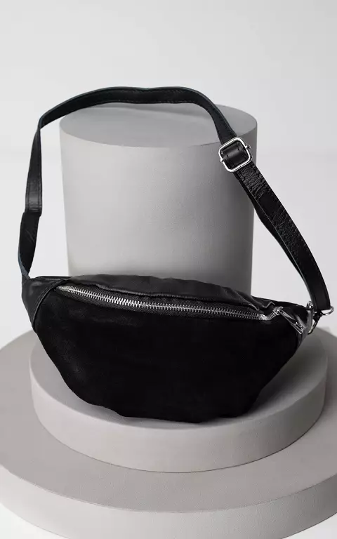 Leather hipbag with silver-coloured zip black