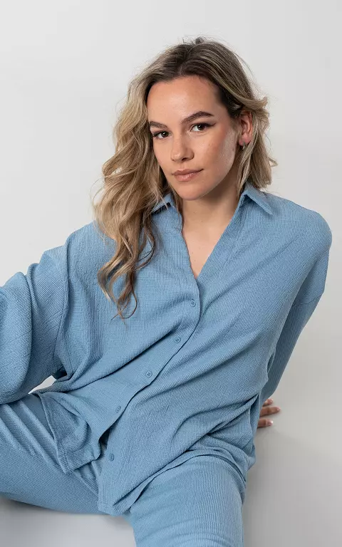 Oversized blouse met knoopjes lichtblauw