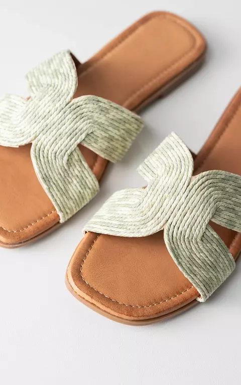 Slippers with braided band light green