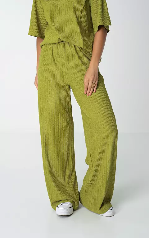 Loose-fitting pants with pockets light green