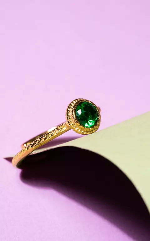 Ring mit Schmuckstein gold grün