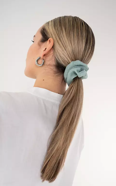See-through scrunchie with glitter mint