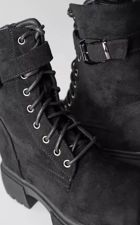 Suède-look boots met gesp zwart