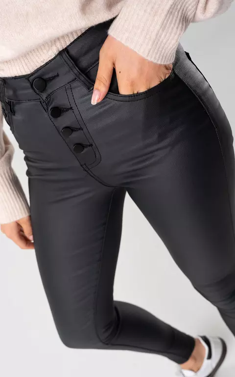 Stretchy coated skinny jeans black