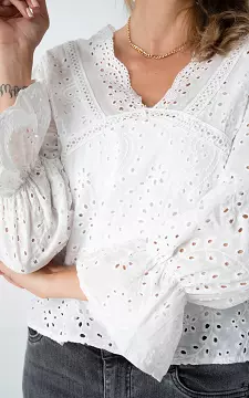 Lace V-neck top | White | Guts & Gusto