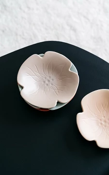 Ceramic flower dish | beige | Guts & Gusto