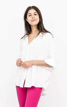 Oversized blouse with buttons | cream | Guts & Gusto