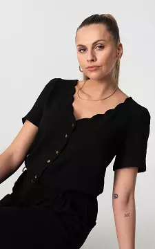 V-neck top with buttons | black | Guts & Gusto