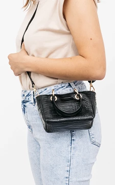 Leather shoulder bag with gold details | Black | Guts & Gusto