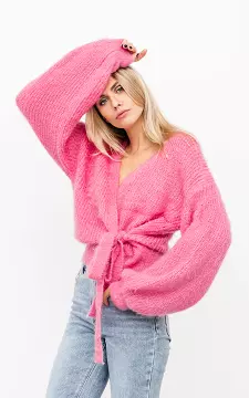 Fluffy cardigan with waist tie | pink | Guts & Gusto
