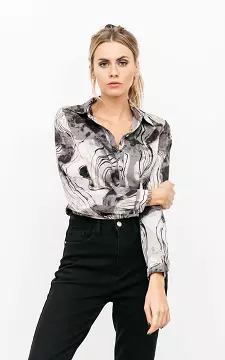 Bluse mit abstraktem Muster | grau schwarz | Guts & Gusto