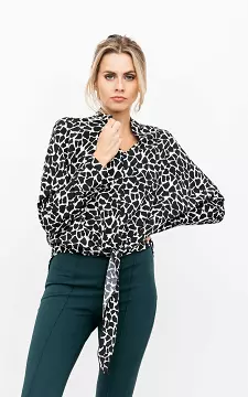 Blouse with waist tie | black white | Guts & Gusto