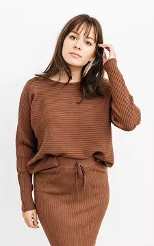Stretchy set of sweater and skirt | brown | Guts & Gusto